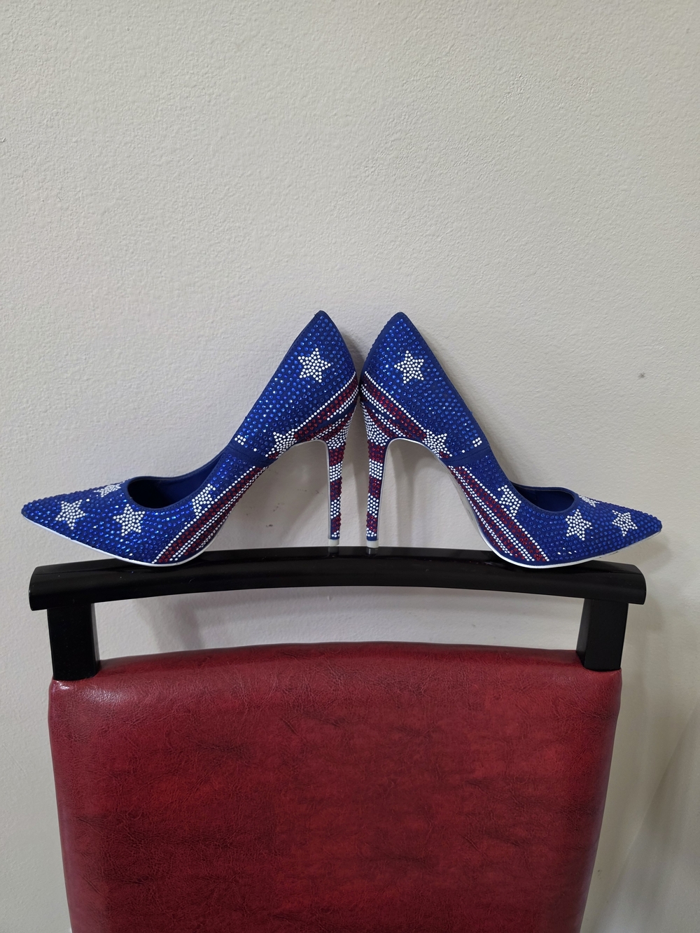 Shoe Republic Blue Rhinestone Star Pointed-Toe Stiletto Pumps